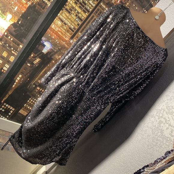 FREE PEOPLE - NWT - dress: black sequin l/s midi w adj. asymmetric skirt - L - Picture 15 of 16